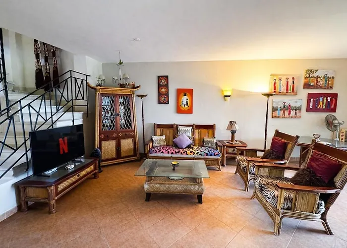 Villa 4br Beachfront With Huge Garden Seaview Einbay